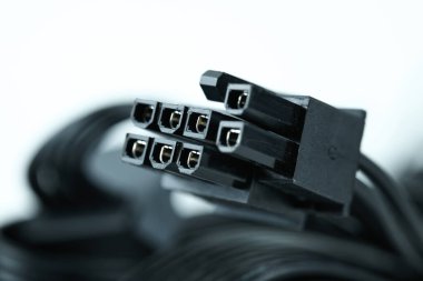 Elektronik aygıtlar için birden fazla iğne ile bağlanıcı