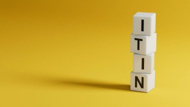 ITIN iş sözcüğüyle ahşap elementler. Ahşap elementleri kapatın.,