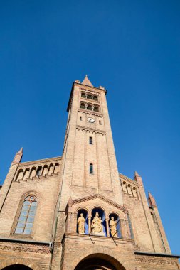 Almanya, Potsdam 'da Aziz Peter ve Paul Kilisesi