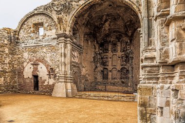 1798 'de kurulan San Luis Rey de Francia Misyonu, muazzam büyüklüğü ve refahıyla 