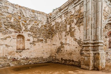 1798 'de kurulan San Luis Rey de Francia Misyonu, muazzam büyüklüğü ve refahıyla 