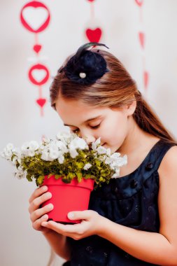 Tatil için stüdyoda kız