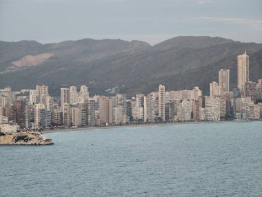 Liman manzaralı endüstriyel faaliyet, limana yakın binalar inşaat ve yeniden yapılanma