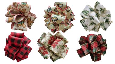 Dekoratif bayram yayı, kırmızı çocuklar, hediye kutusunu süslemek için kış renkleri, beyaz arka planda şehvetli bir bayram yayı, hediyeler için izole bir dekor..