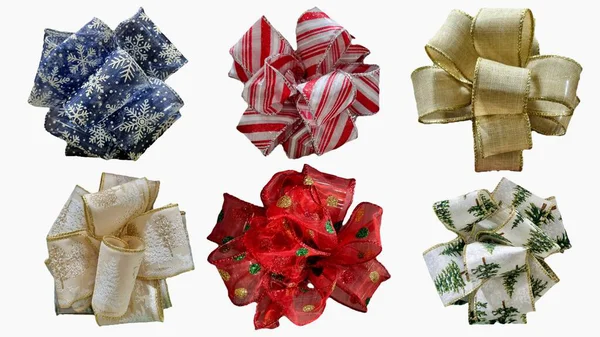 Dekoratif kış yayı kumaş kutusunu süslemek için, şehvetli bayram yayı, kırmızı ve altın, beyaz arka planda mavi renkler, izole edilmiş hediyeler için dekorasyon.