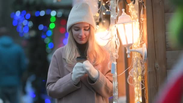 Portrait Smiling Young Girl Cup Hot Coffee Her Hands Stands — Vídeo de Stock