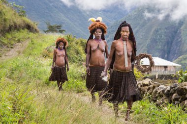 Dani kabile Ugem köy halkı