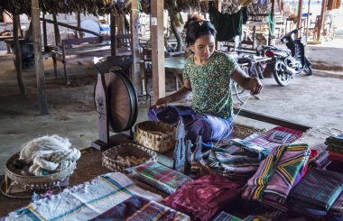  Bayan iplik hazırlama