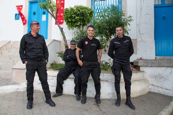 Αστυνομικοί Τυνησίας στην Τύνιδα — Φωτογραφία Αρχείου