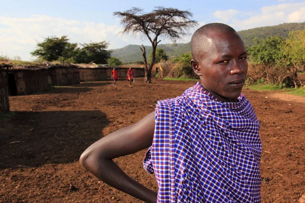 Homem Africano não identificado poses — Fotografia de Stock