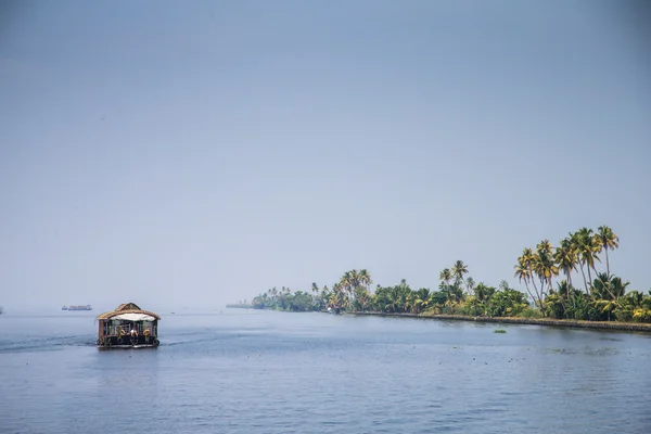 Πλωτό σπίτι για το τέλμα της Κεράλα — Φωτογραφία Αρχείου