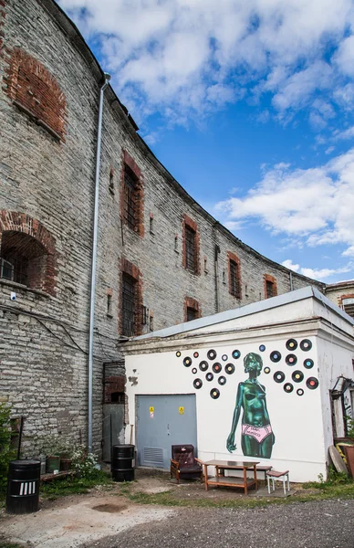 Straßenkunst in Tallinn — Stockfoto