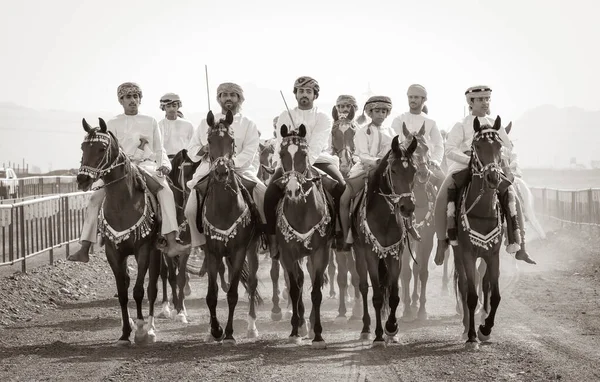 Ibri Omã Abril 2018 Homens Omani Que Chegam Uma Corrida — Fotografia de Stock