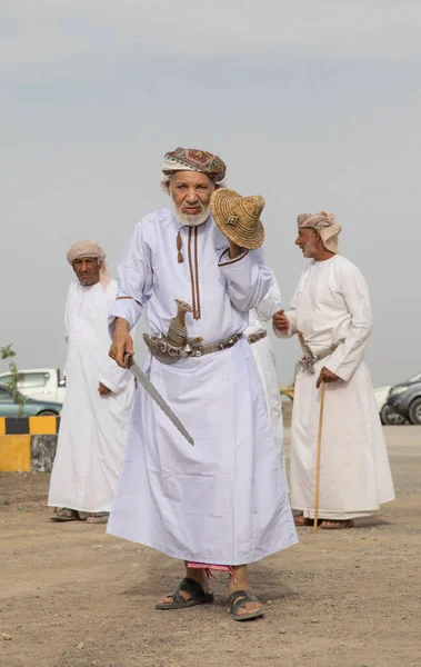 Khadal Oman Квітня 2018 Омані Чоловіки Традиційному Одязі — стокове фото