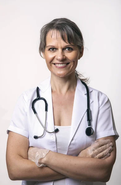 Retrato Mediano Ged Médico Fêmea — Fotografia de Stock