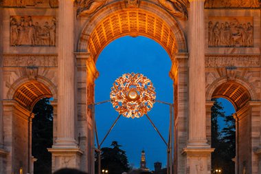 Olimpiyat Brezilyalı sporcu, Milano-Cortina 2026 Kış Olimpiyatları vesilesiyle aydınlandı. Brezilya, Sempione Park 'taki Arco della Pace' de yer almaktadır..