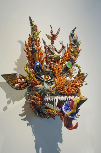 Araf tasvir eden son derece detaylı Halk sanat maskesi