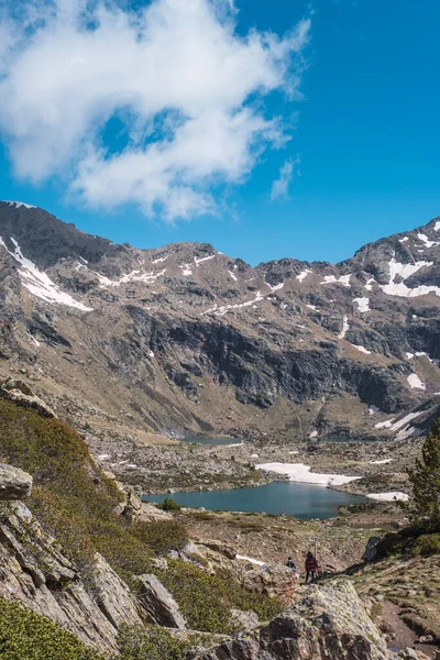 トリスタニア湖 アンドラのオルディノの山の中の湖のセット — ストック写真