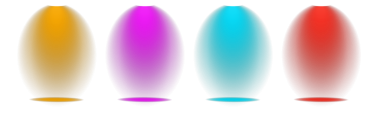 Dört renkli spot ışığı, parlak ışık huzmeleriyle karanlık bir sahneyi aydınlatıyor.