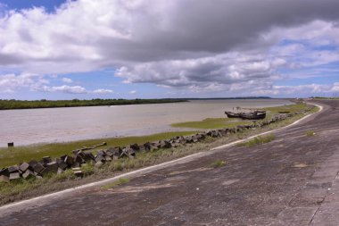 Köstebek limanının manzarası, La Garcha eyaletinin en ünlü turistik mekanı.