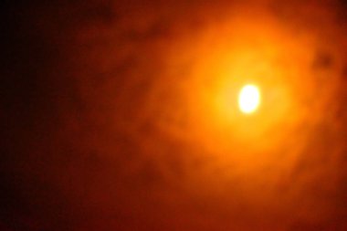 Şehirde güzel bir gün batımı