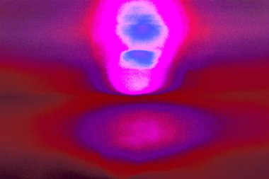 Soyut neon pembe ve menekşe parlak ışık yumuşak dairesel gradyan, dijital sanat, müzik görselleri, damgalama, posterler ve modern yaratıcı tasarım projeleri için uygun fütüristik ve rüya gibi bir arkaplan oluşturur..