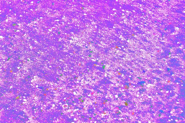 Yüksek çözünürlüklü mor kristal, ışıldayan organik parçacıklar, lüks, dijital sanat ve modern tasarım arka planlarına sahip soyut dokudan esinlenmiştir..