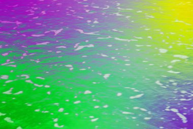 Akan sıvı dokusu, yumuşak dalgaları ve parlak yansımaları olan parlak neon sarısı ve yeşil su yüzeyi. Modern arka planlar, dijital tasarım, markalaşma ve yaratıcı projeler için ideal.