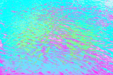 Doğal dalgalanmalar ve ışık yansımalarının oluşturduğu canlı soyut su yüzeyi dokusu cesur renk farklılıkları ve akışkan organik desenler yaratıyor. Yaratıcı tasarım, markalaşma, dijital sanat, çevresel kavramlar için modern bir arkaplan olarak ideal