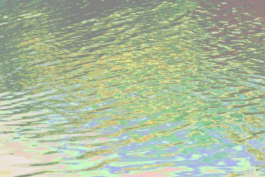 Renkli holografik dalgalanmalarla soyut su yüzeyi dokusu. Duvar kağıdı tasarımı için yeşil, pembe, mavi ve mor renkte sanatsal sıvı deseni.