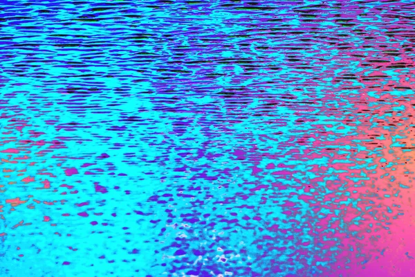 Göldeki buzun dokusu.