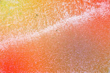 Katmanlı tahıl dokusu ve pürüzsüz tonsal geçişlerle soyut renk eğimli arkaplan. Modern tasarım, markalaşma, posterler, dijital sanat, duvar kağıtları, sunumlar ve yaratıcı görsel kullanım için etkileyici çok renkli arkaplan.