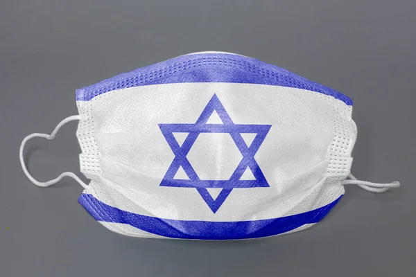 Maska Ochronna Medyczna Flagą Izraela Szarym Tle — Zdjęcie stockowe