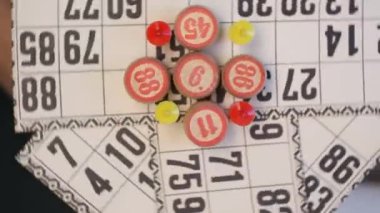 Rus Loto için kart ve fıçılar (bingo oyunu) 4K