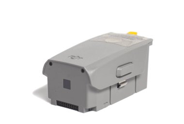 Moskova, Rusya 29 Mayıs 2021: DJI Mavic Air 2 insansız hava kamerasından akümülatör bataryası.