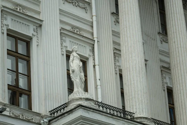 Statua Femminile Pashkov House Edifici Classici Mosca — Foto Stock