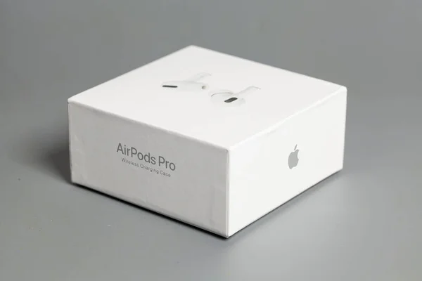 Moscú Rusia Septiembre 2021 Apple Airpods Pro Auriculares Inalámbricos Bluetooth — Foto de Stock