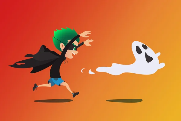 Gerçek hayalet peşinde bir hayalet kostümü içinde şirin çocuk