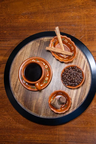 Çiğ kahve ve kakao malzemeleriyle dolu bir hayat..