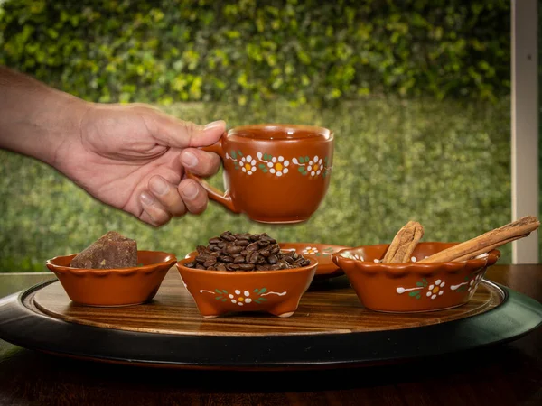 Çiğ kahve ve kakao malzemeleriyle dolu bir hayat..