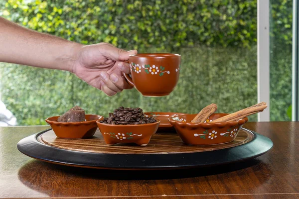 Meksika Cafe de Olla için malzemelerle dolu taşralı bir hayat.