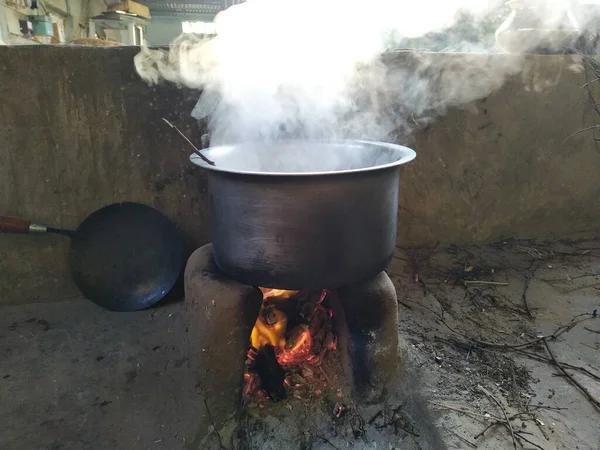 Fumée Blanche Sort Casserole Cuisson Nourriture Rajasthani Sur Boue Xoah — Photo