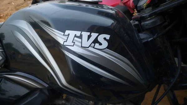 November 202020 Mahroli Jaipur India Zijaanzicht Van Tvs Motorfiets Logo — Stockfoto