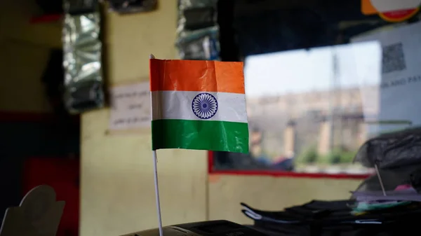 Selektiver Fokus Auf Die Indische Trikolore Flagge Mit Fahnenmastgriff Standing — Stockfoto