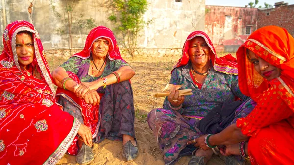 Квітня 2021 Реенгус Сікар Індія Передній Постріл Жінок Старшого Віку — стокове фото