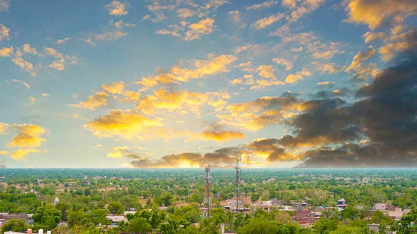 Awesome Shot City Landscape Golden Dramatic Clouds Aerial Shot Sustainable — 图库照片