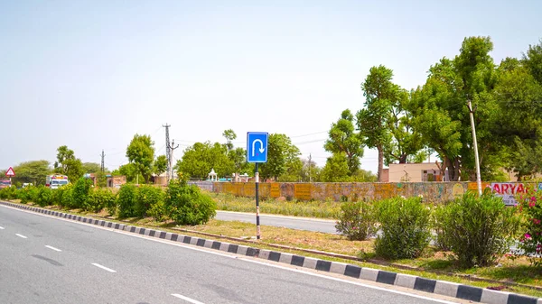 Julho 2021 Reengus Sikar Índia Placa Sinalização Azul Para Mover — Fotografia de Stock