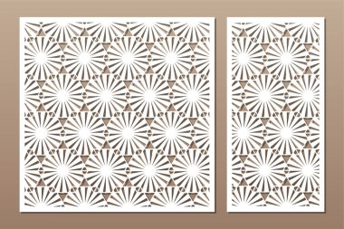 Dekoratif kartı kes. Tekrarlanan doğrusal geometrik mozaik desen. Lazer kesiği. Oran 1: 1, 1: 2. Vektör illüstrasyonu.