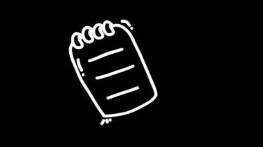 Yaratıcı projeler için ideal siyah arkaplan üzerinde yüzen boş sayfalı el çizimi not defteri.