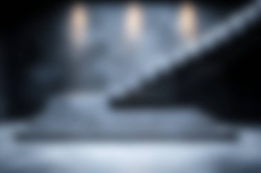 Bu soyut iç mekan loş ışıkla aydınlatılan bir merdiven içeriyor, modern ve minimalist bir atmosfer yaratıyor. Tasarım kavramları için ideal.